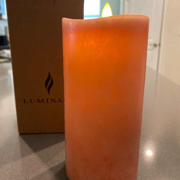 Luminara Flameless pillar candles- Peach - Picture 9 of 9